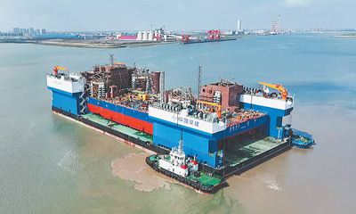 华信测速：全球最大江海移动船坞完成出海运输任务